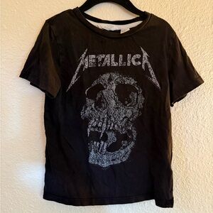 H&M Black Graphic Metallica Tee
